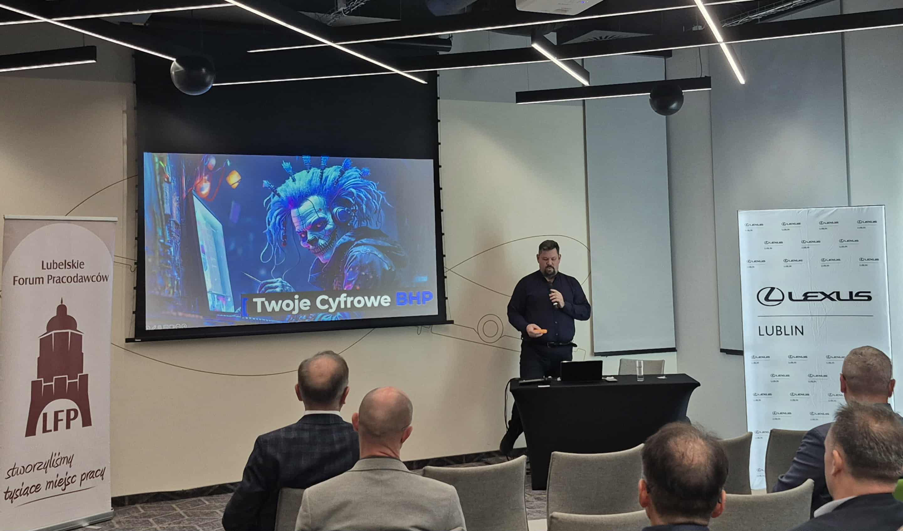 6B60C27B 3076 4FBA B023 8D7D853240E5